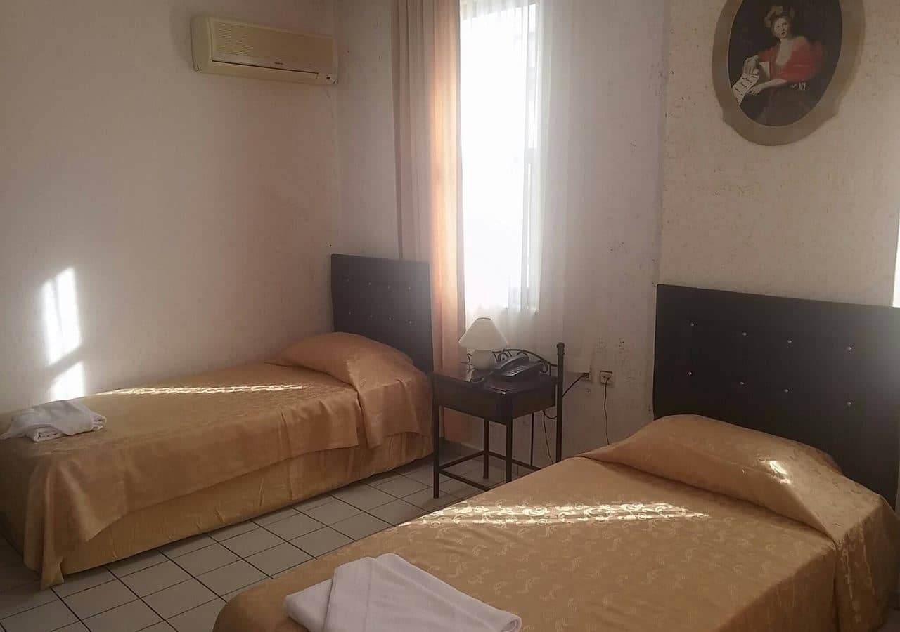 rooms-standard-room