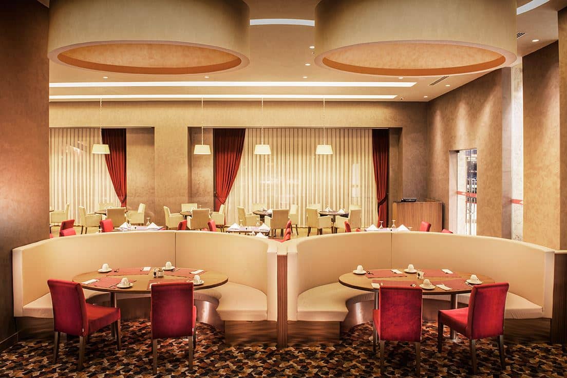restaurants-restaurant