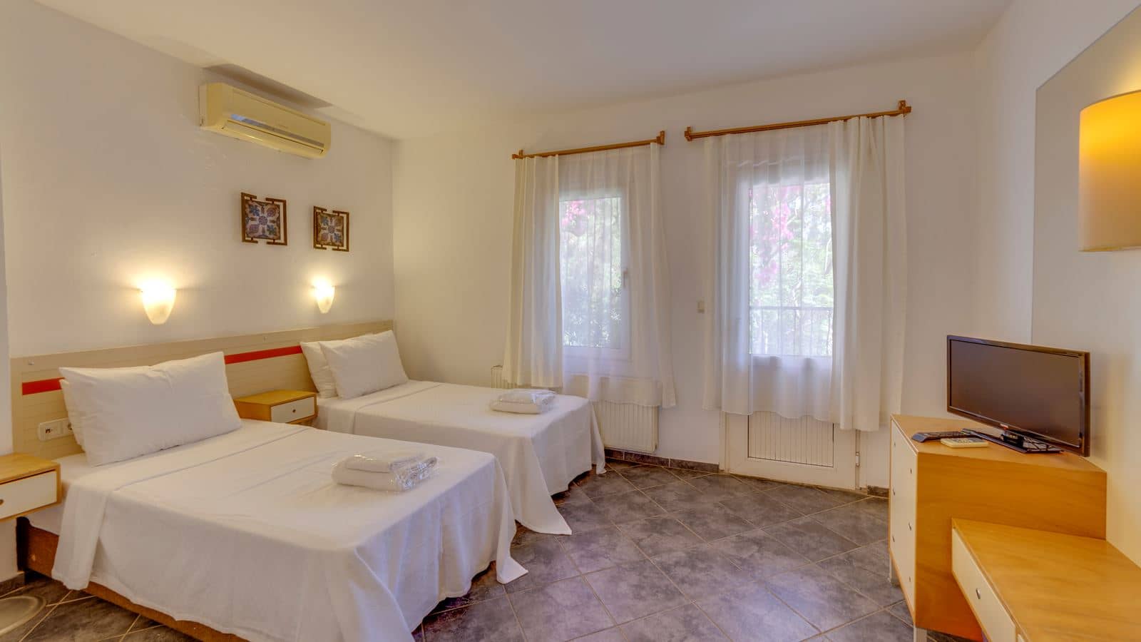 rooms-standard-room