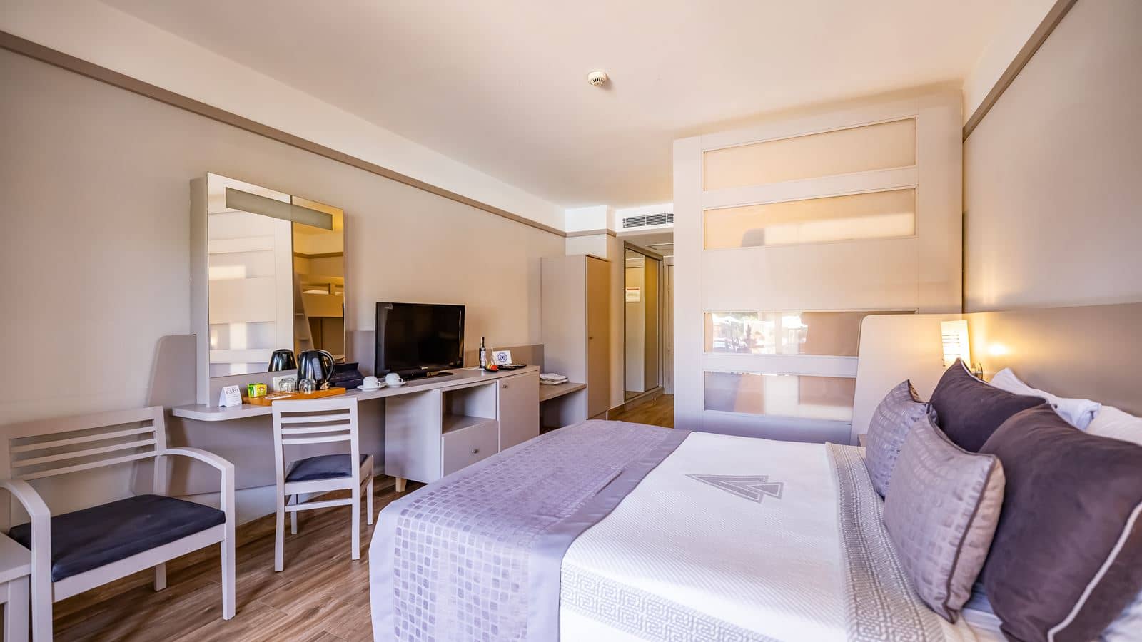 rooms-family-room-bunkbed