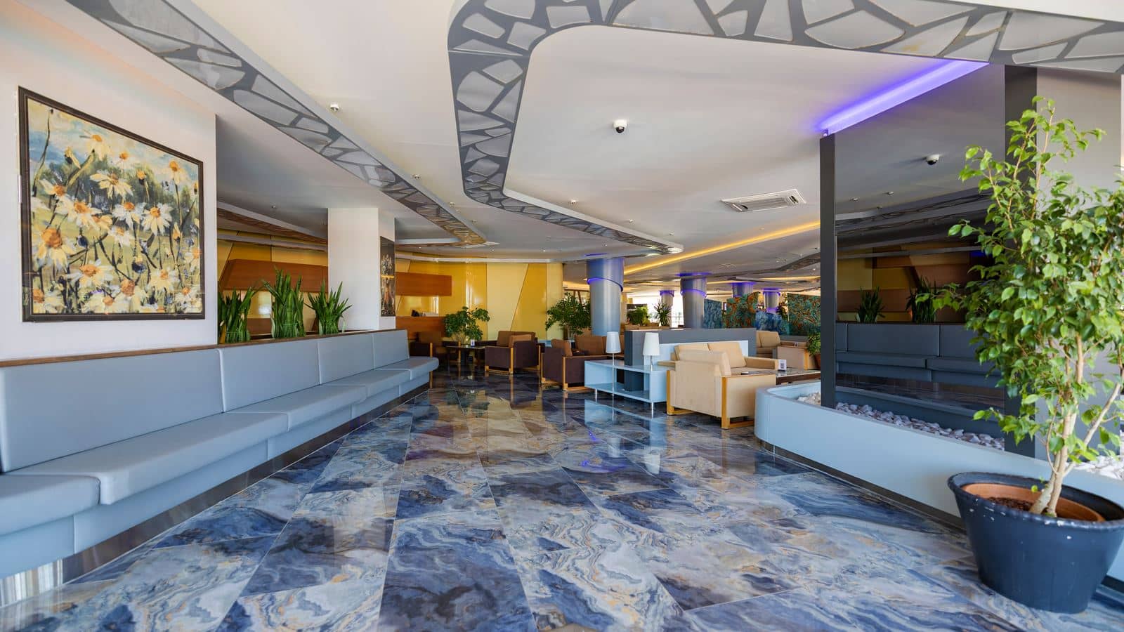 bars-taurids-lobby-bar