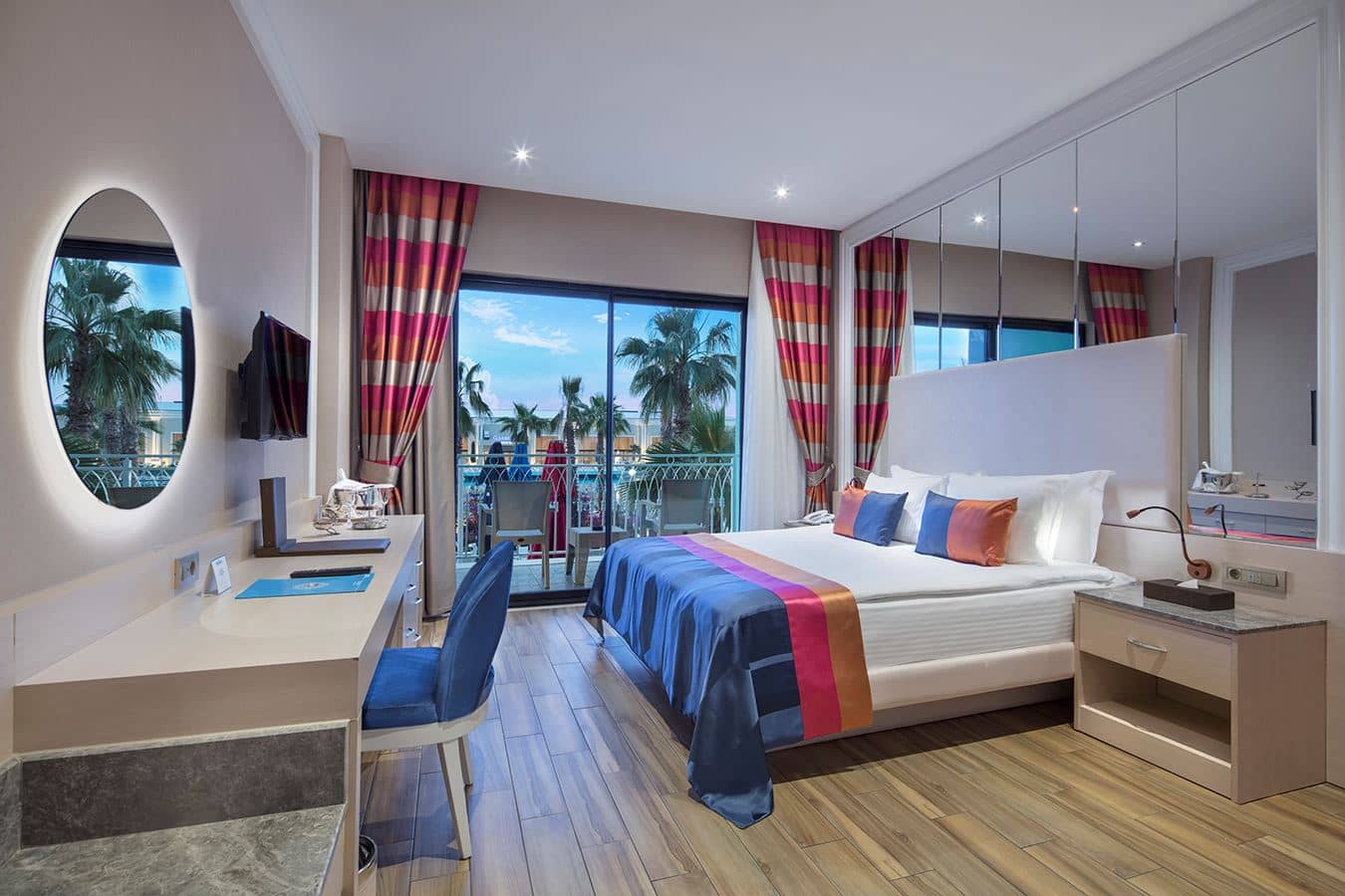 rooms-wonderland-standard-room-pool-view