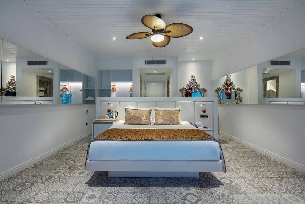 rooms-maldive-house