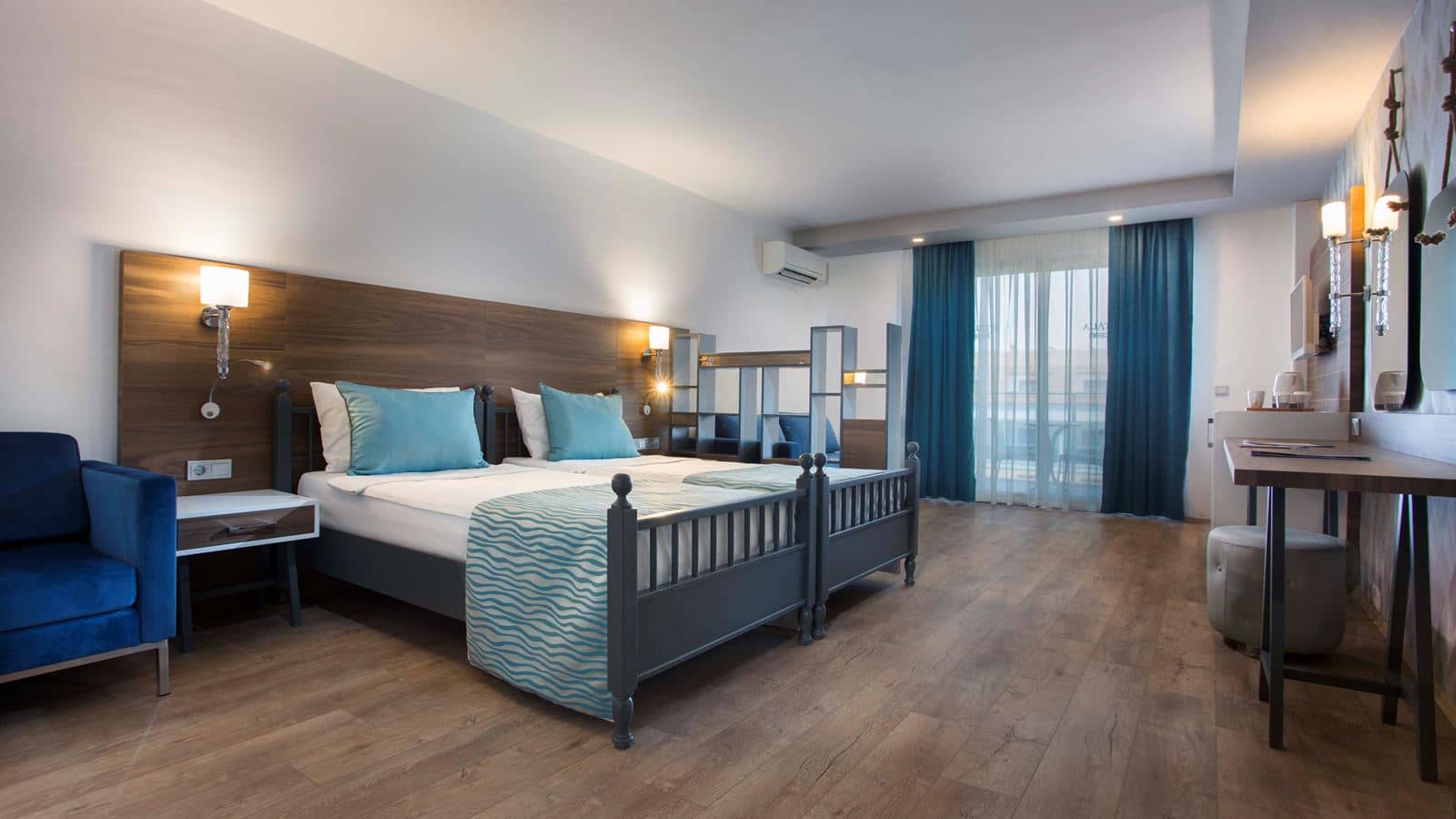 rooms-family-room-a
