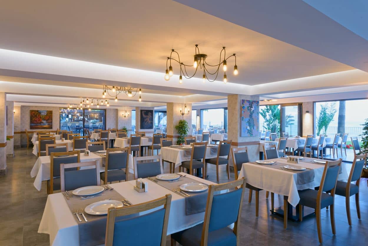 restaurants-restaurants