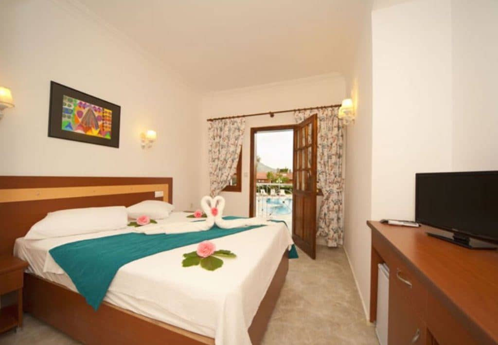 rooms-standard-room