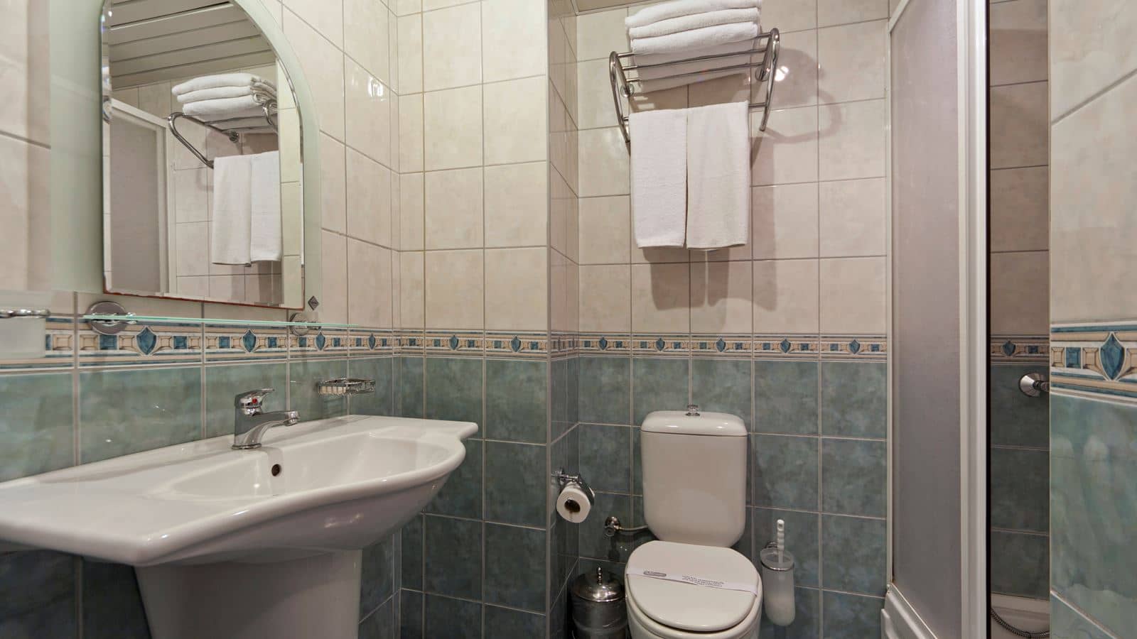 rooms-standard-room