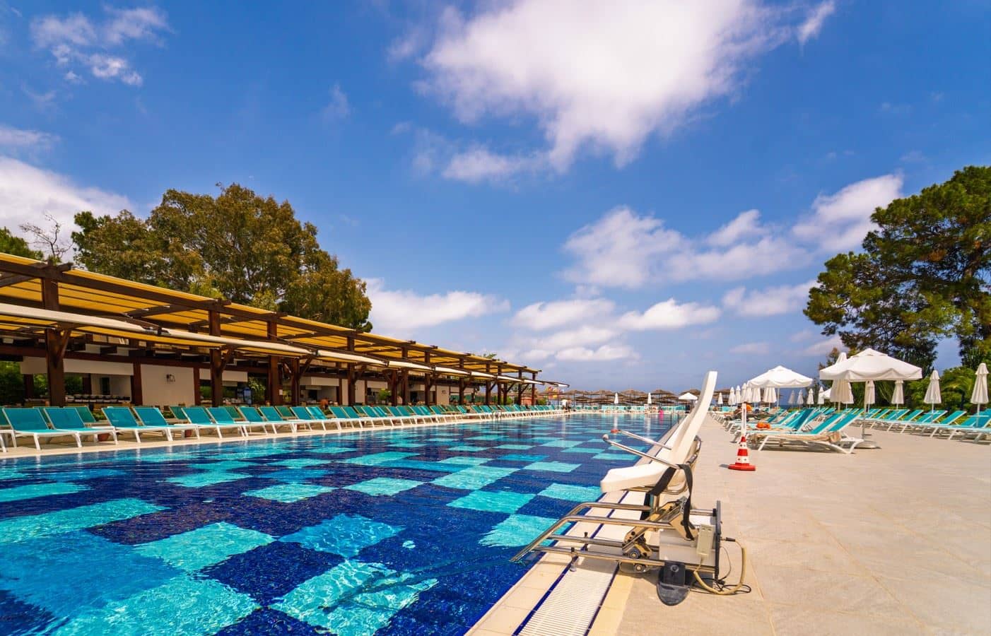 pools-outdoor-pool