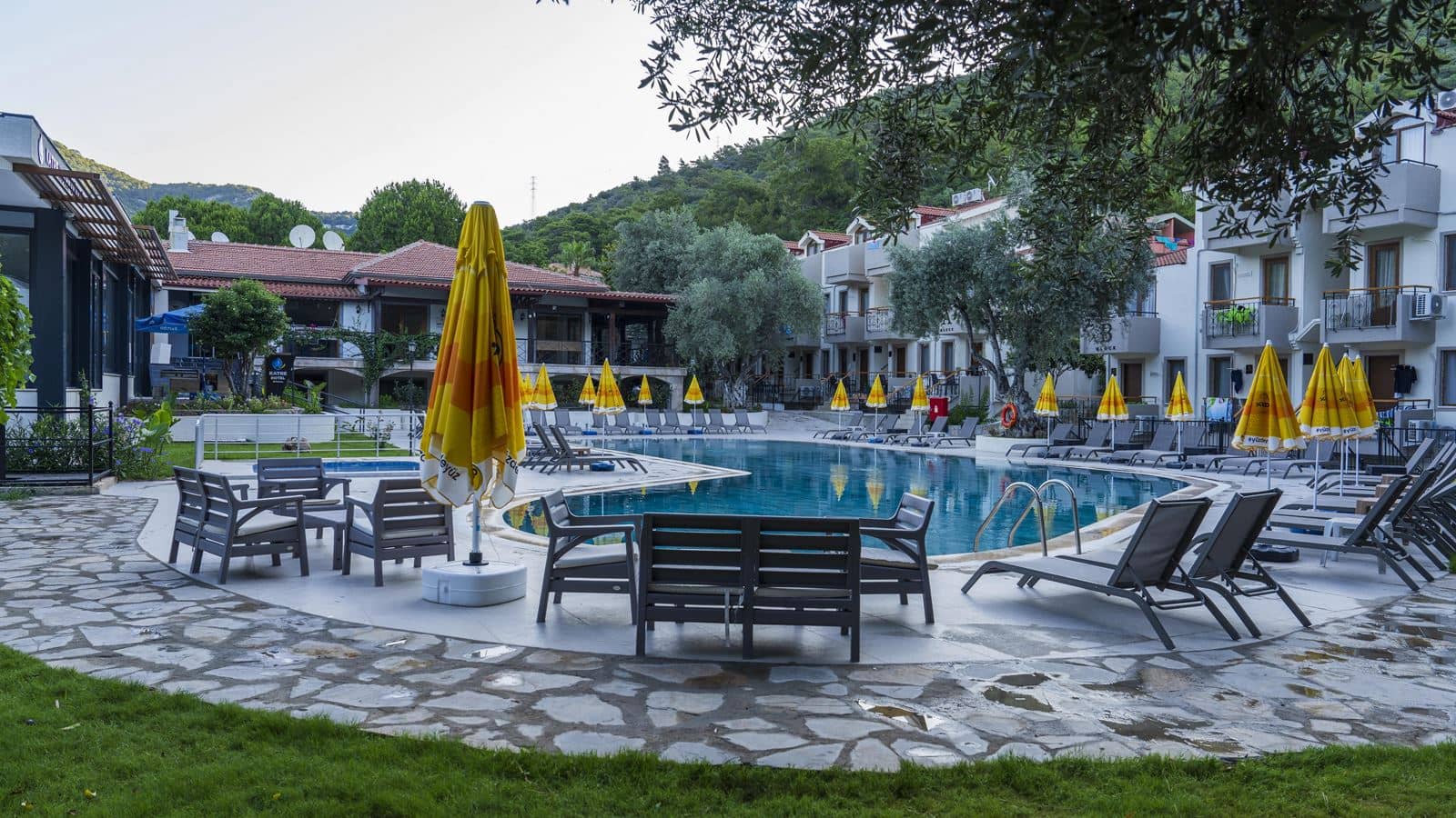 pools-outdoor-pool