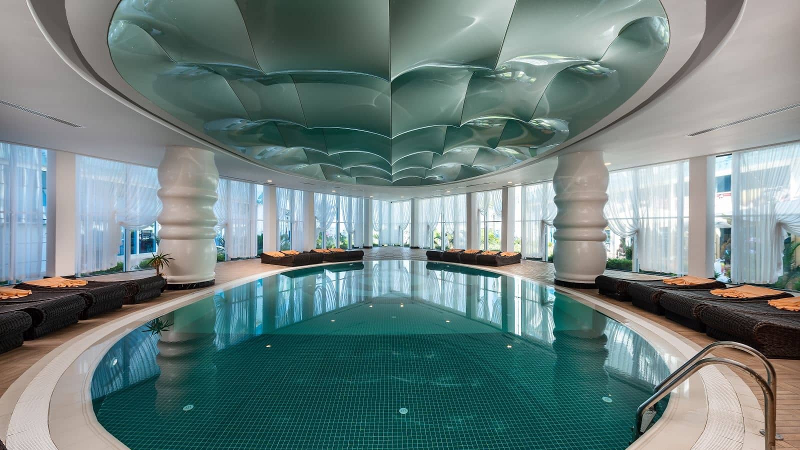pools-indoor-pool