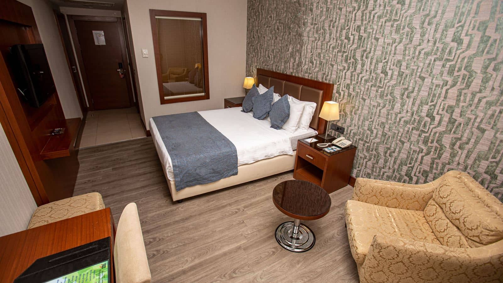rooms-standard-room