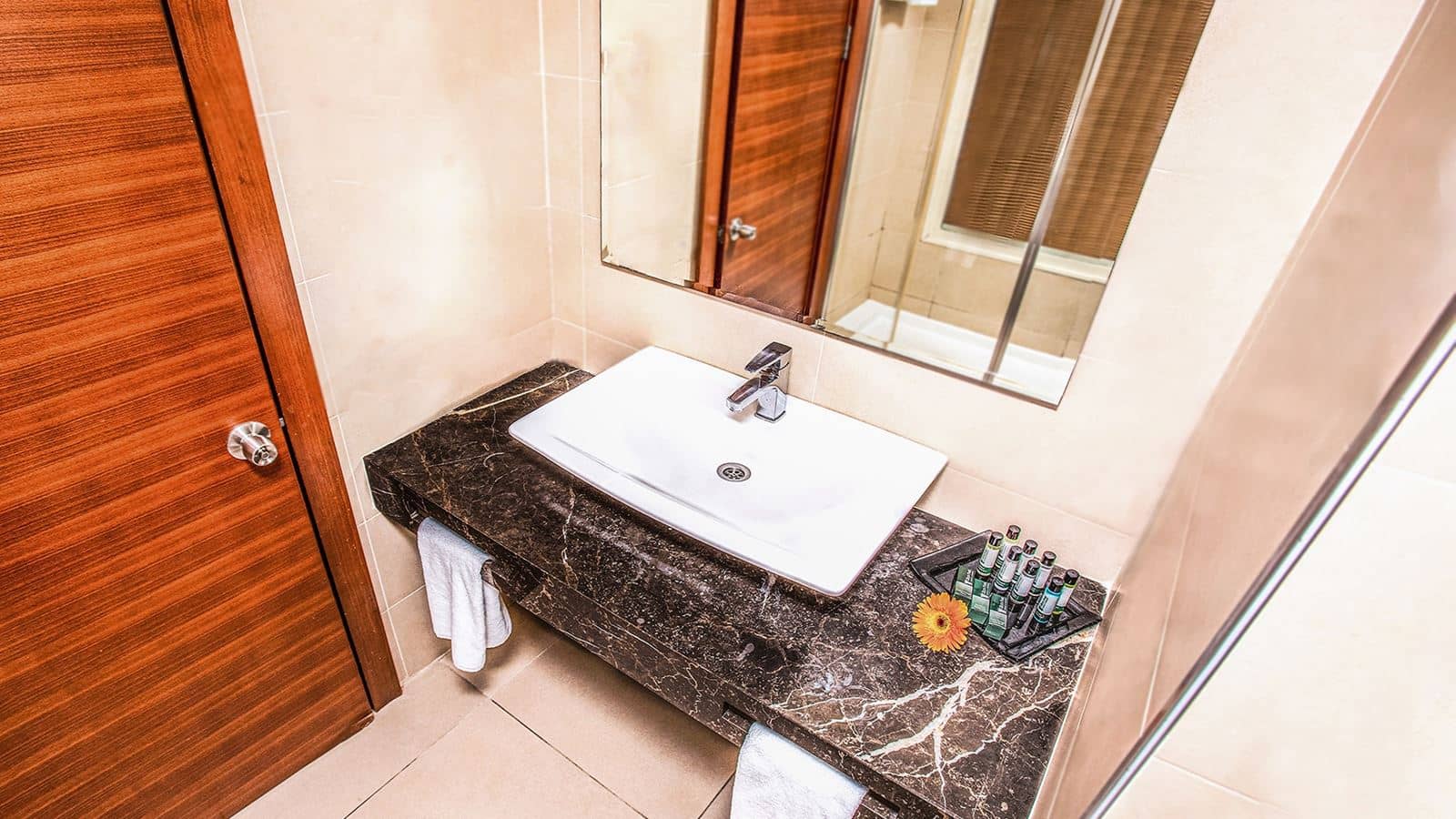 rooms-standard-room