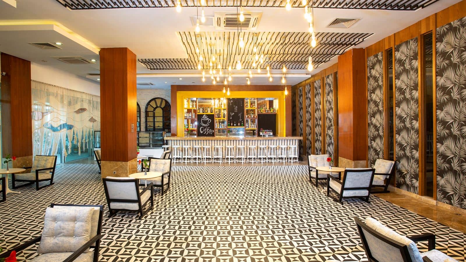 bars-theas-coffe-shop