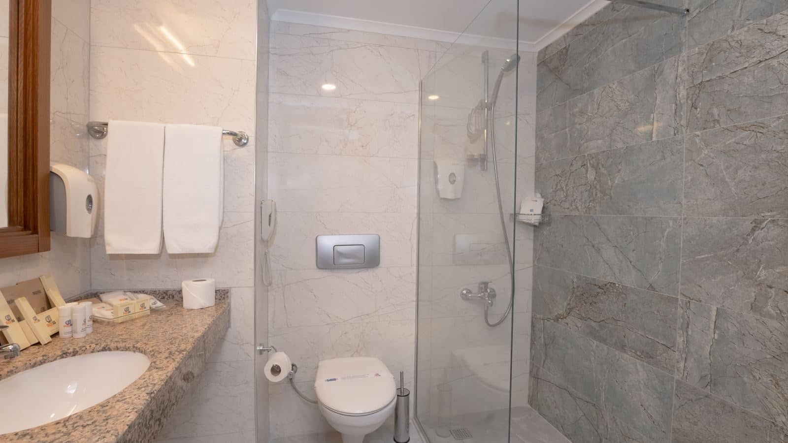 rooms-economy-room