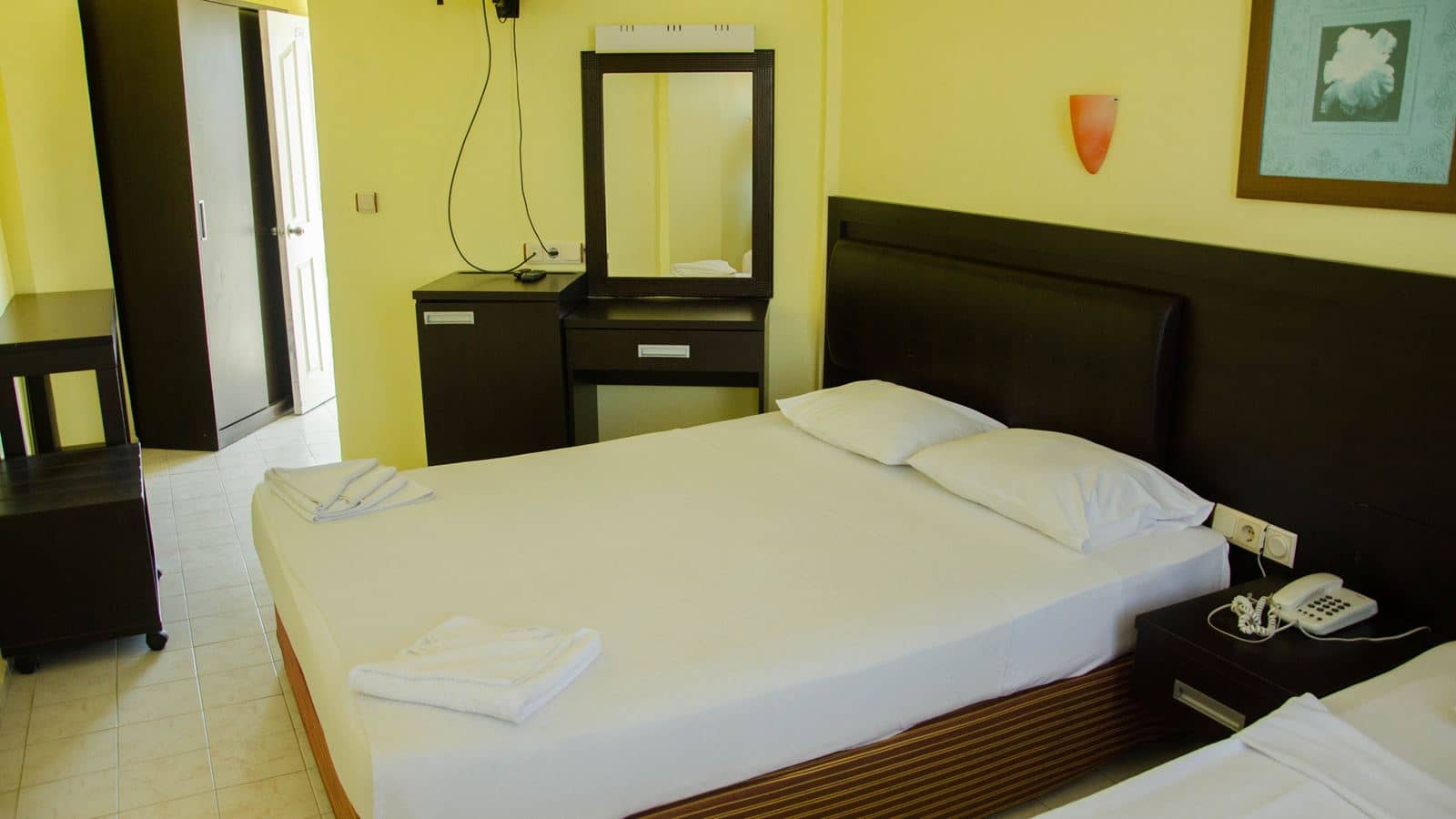 rooms-family-room