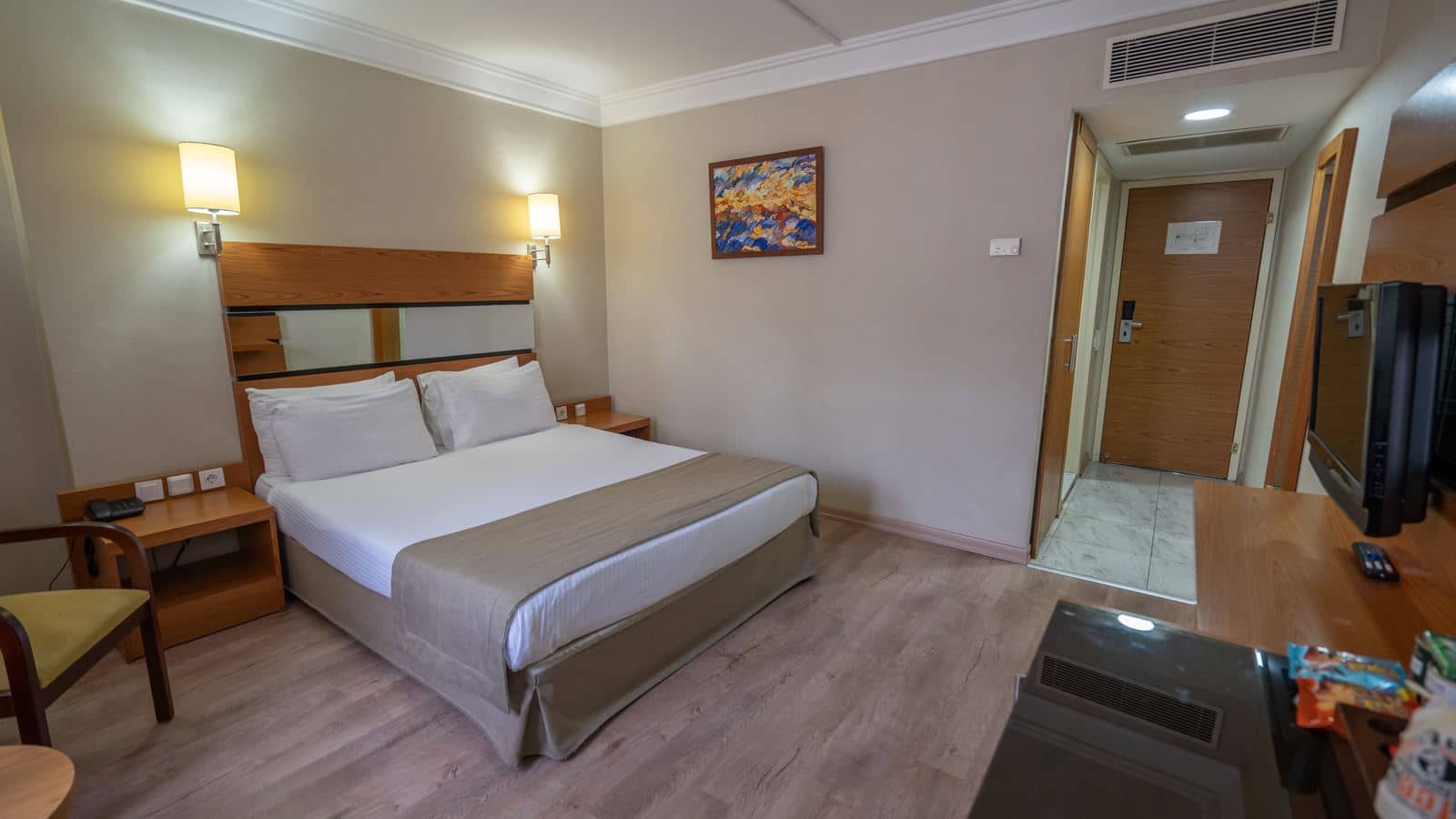rooms-standard-room