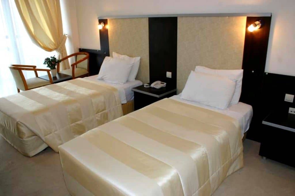 rooms-standard-land-riew-room