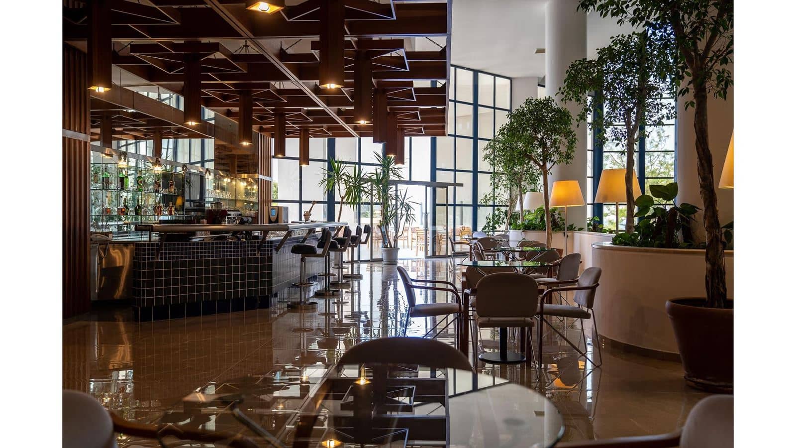 bars-atrium-bar