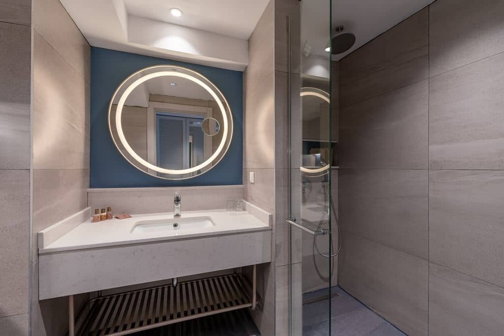 rooms-standard-room-land-view