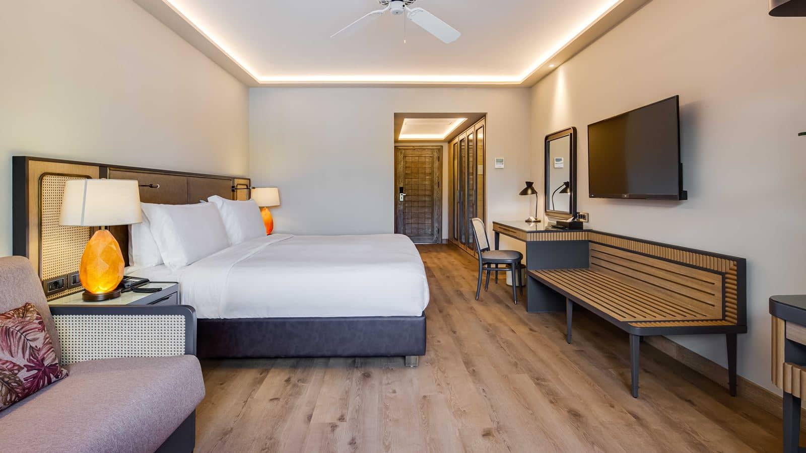 rooms-superior-room