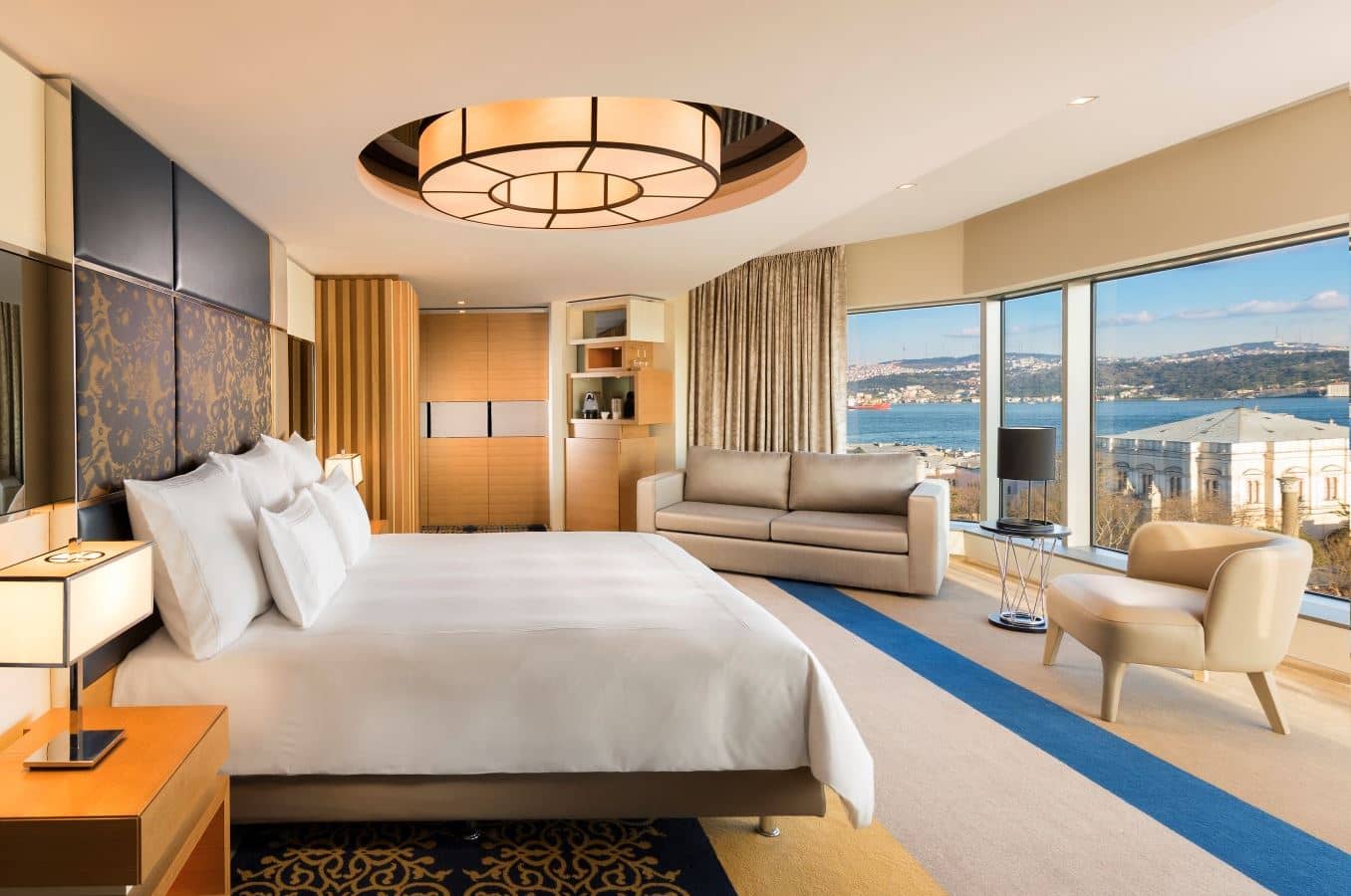rooms-suite-two-bedrooms-with-terrace