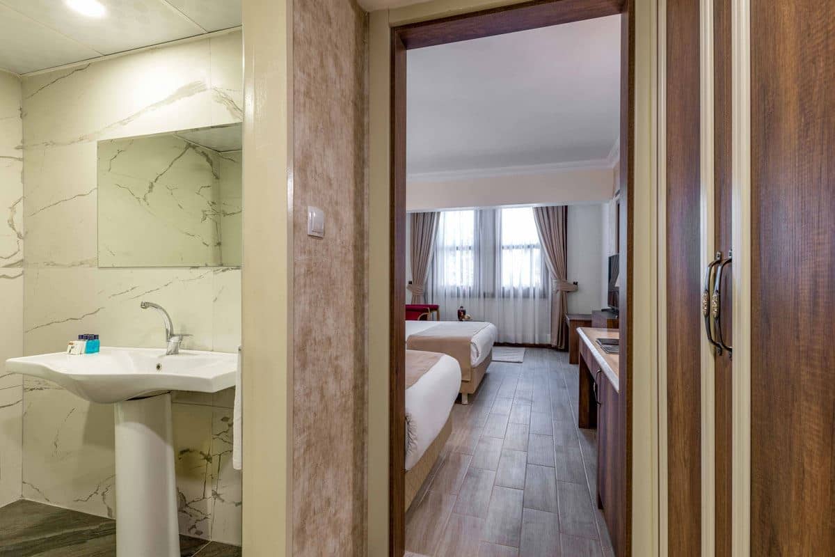 rooms-standard-room