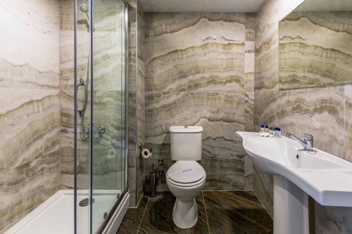 rooms-standard-room