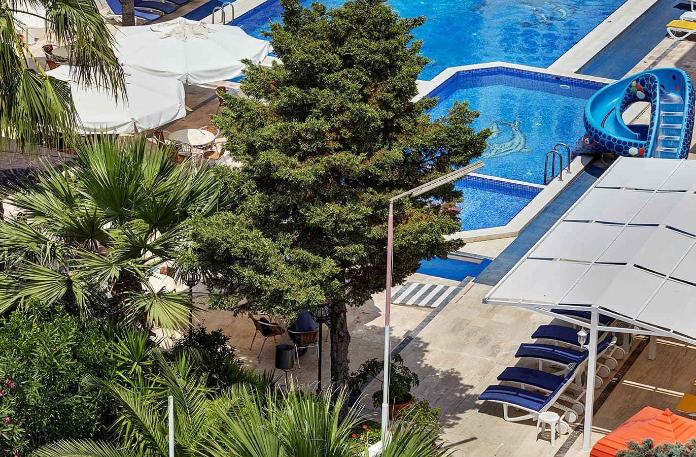 pools-outdoor-pool