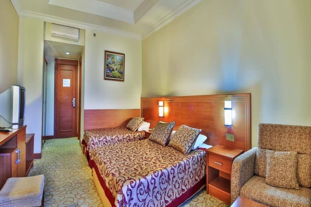 rooms-standard-room