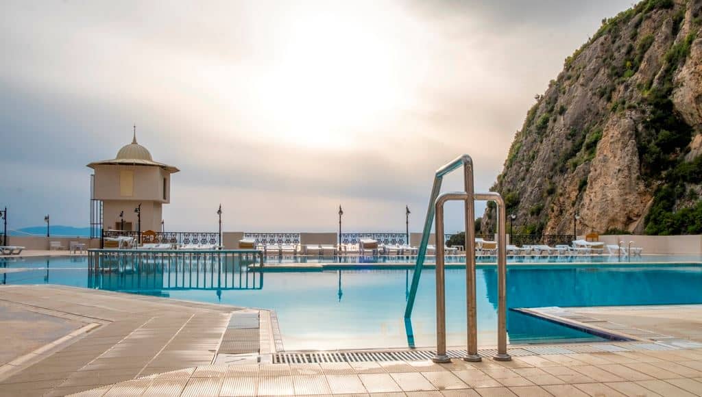 pools-outdoor-pool