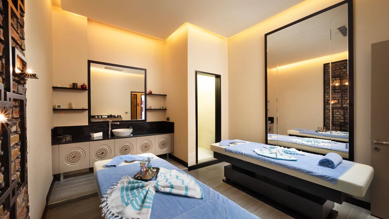 pools-indoor-pool