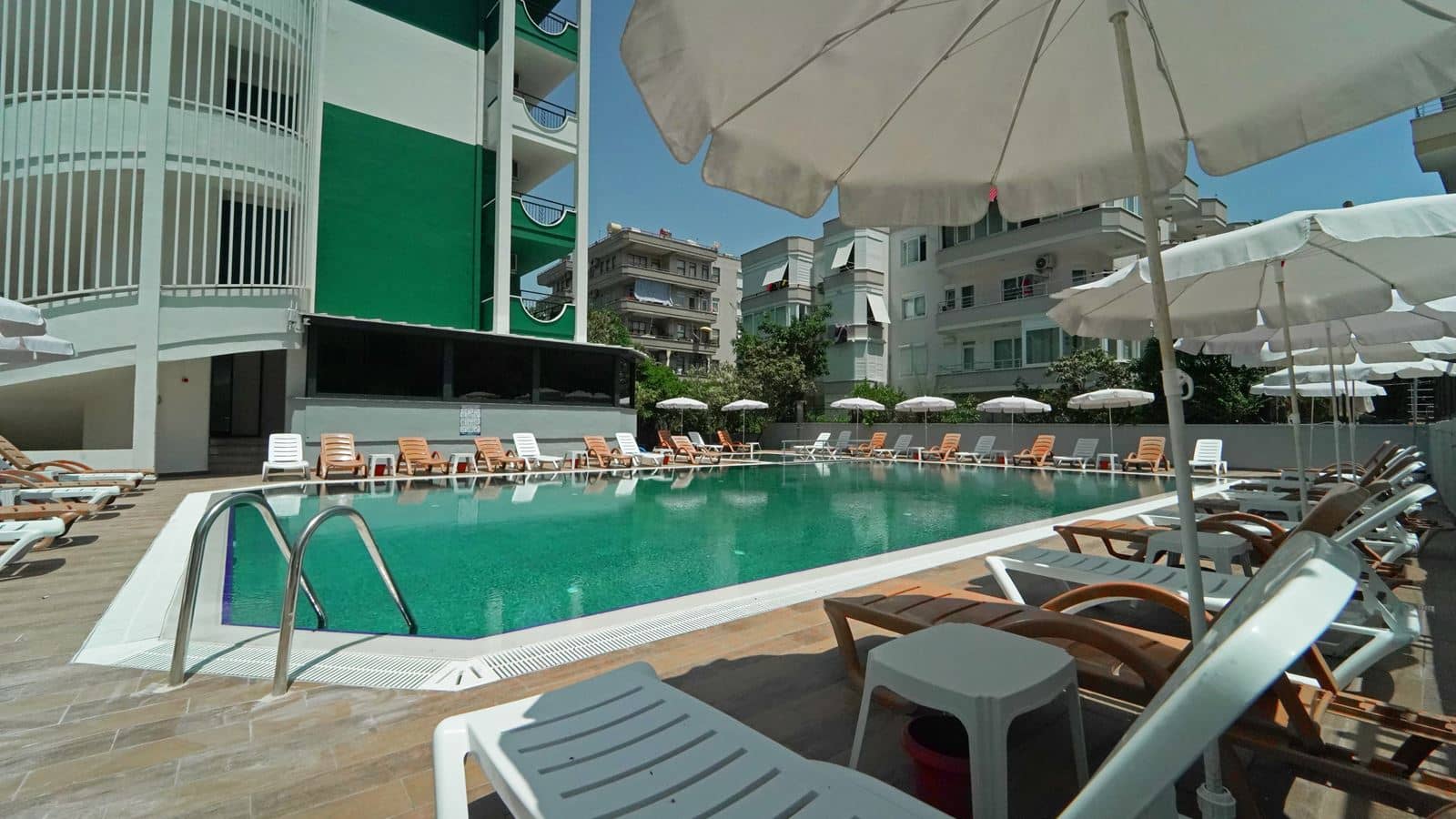pools-outdoor-pool