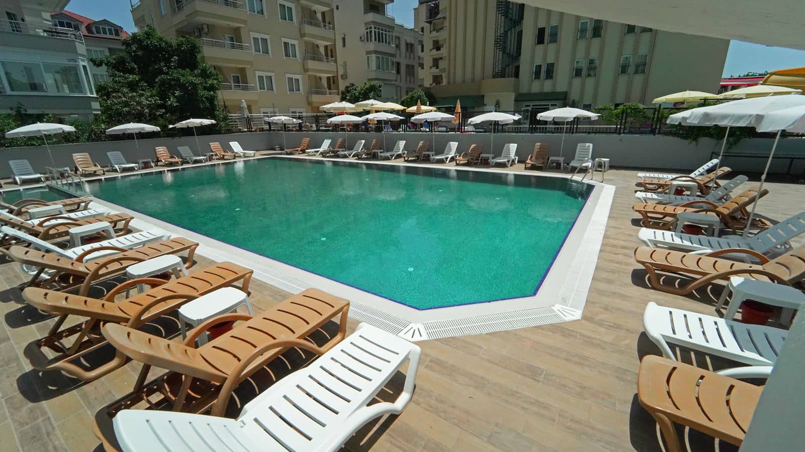 pools-outdoor-pool