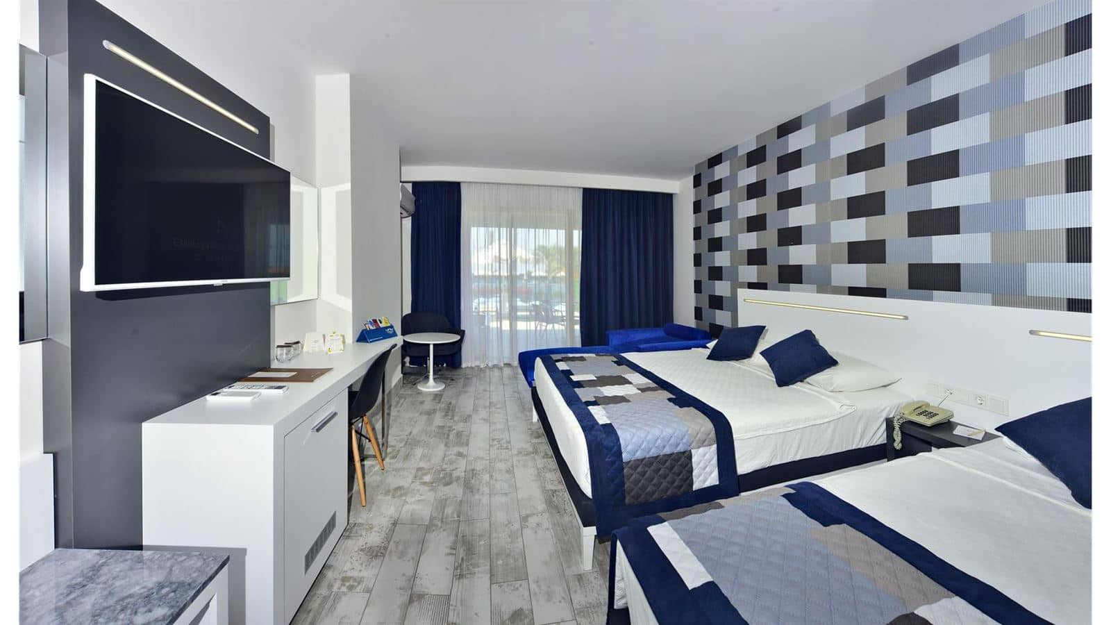 rooms-superior-sea-view-room