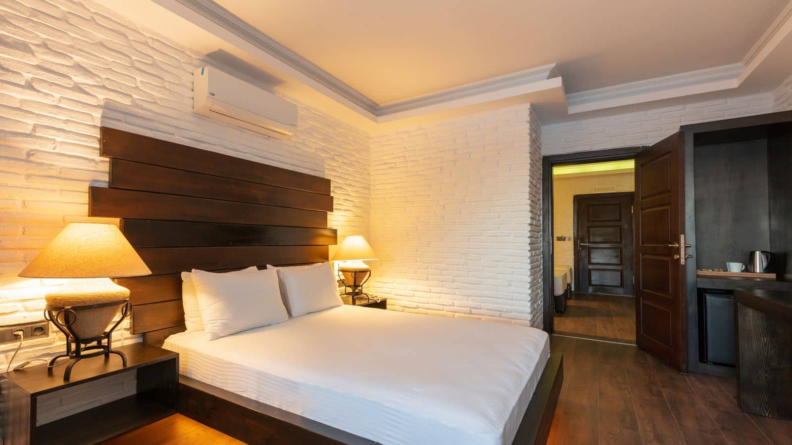 rooms-family-room-2-bedrooms