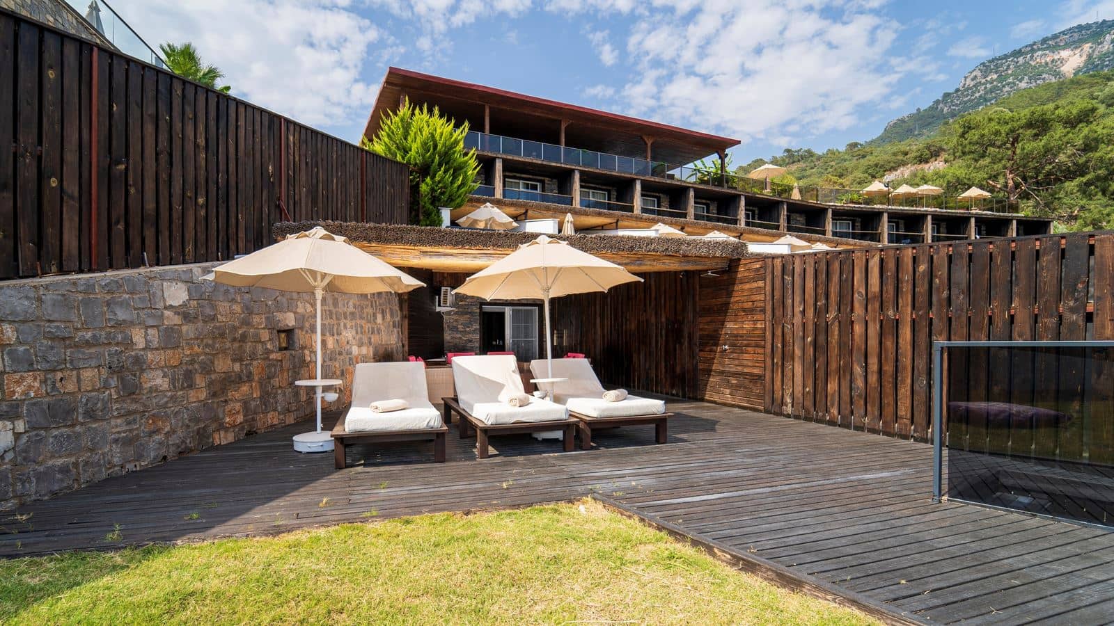 rooms-panoramic--terrace--room-with--jaccuzi