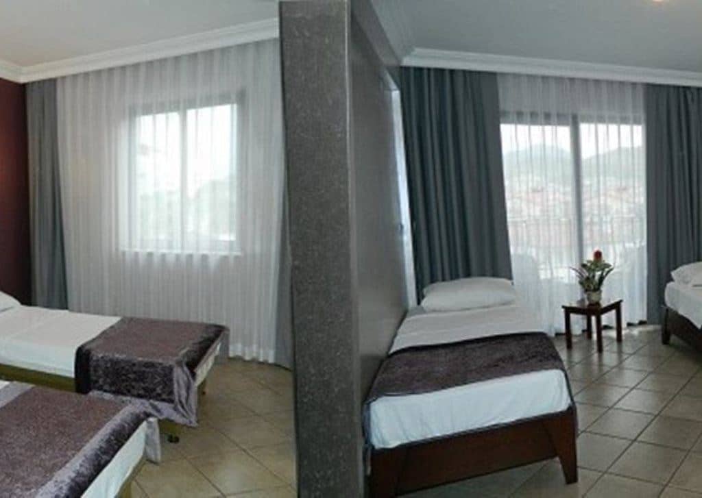 rooms-family-room