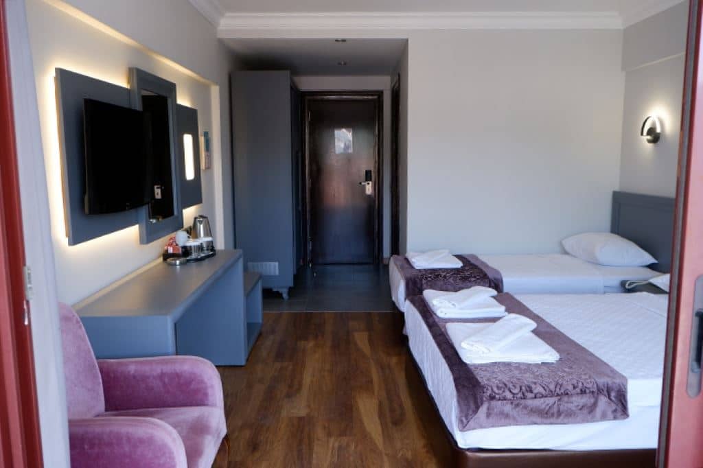 rooms-standard-room
