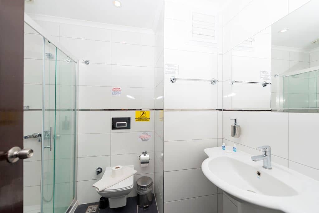 rooms-standard-room