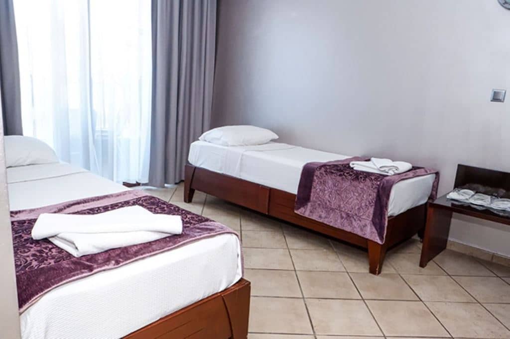rooms-family-room