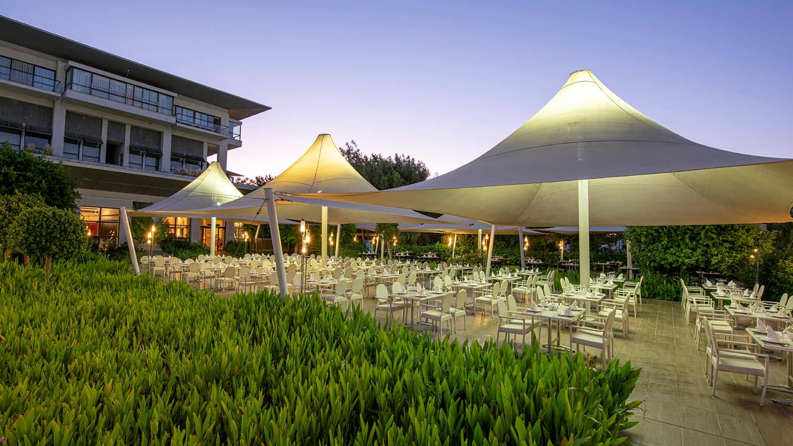 restaurants-rapsody-main-restauran