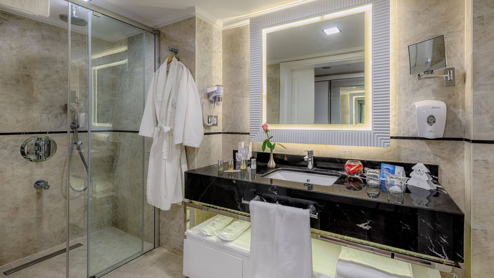 rooms-junior-suite