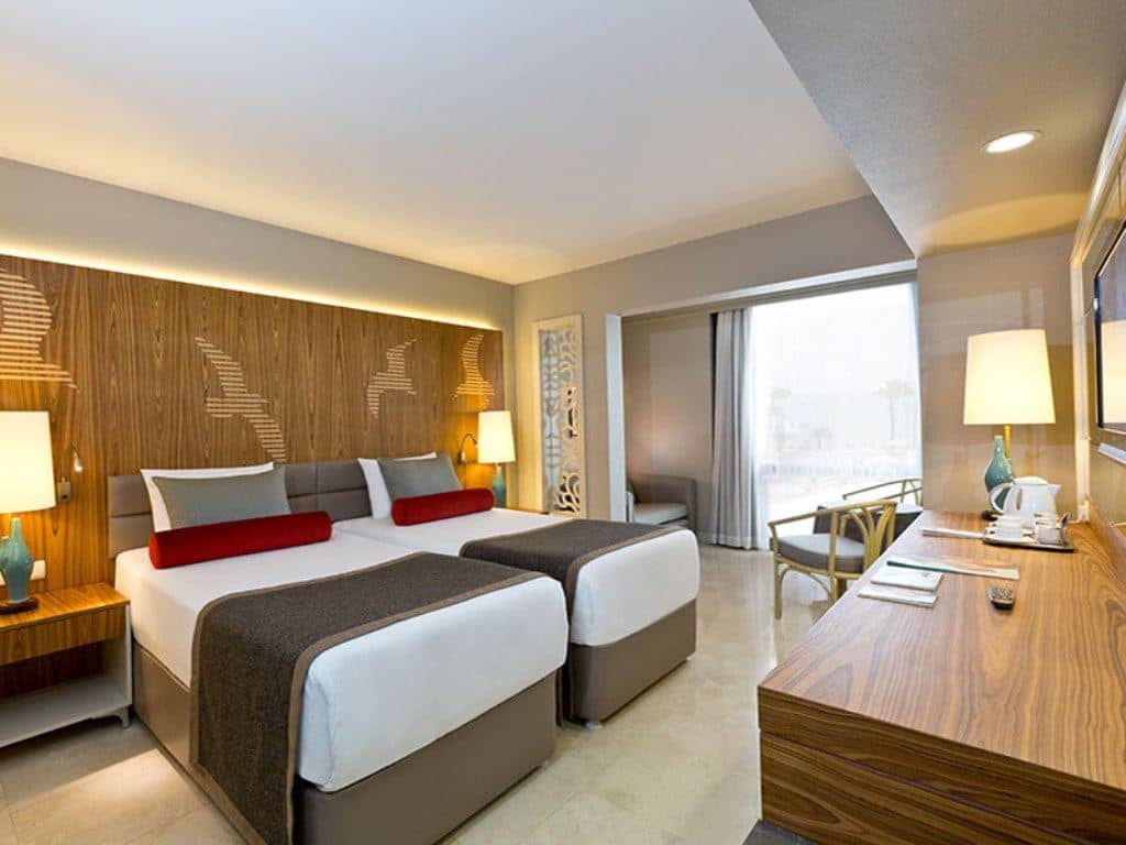 rooms-standard--room-sea-view-with-balcony