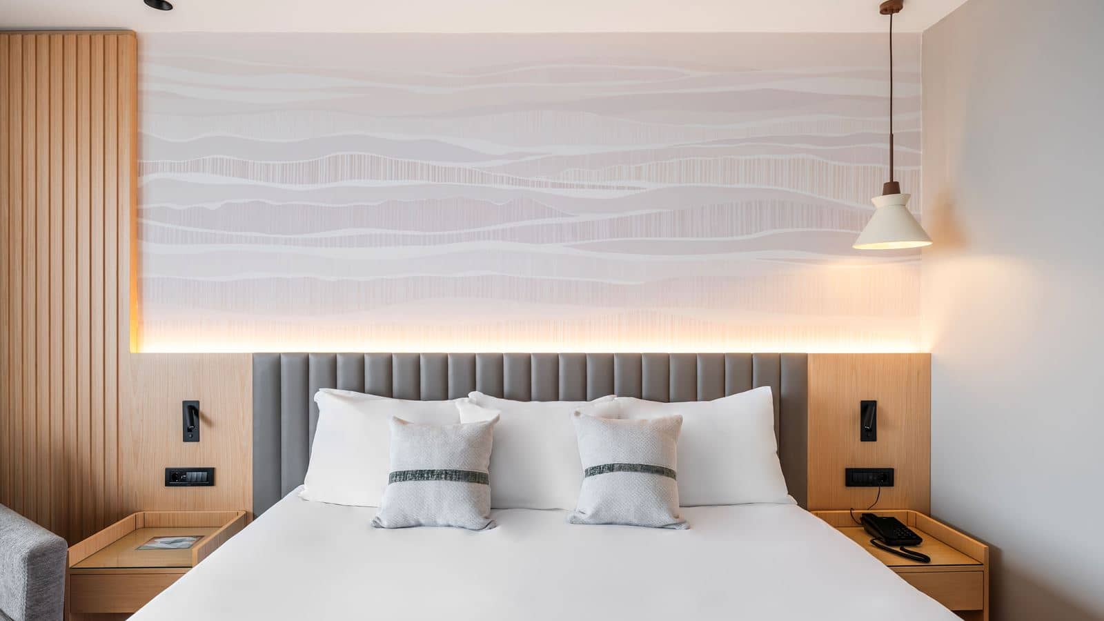 rooms-executive-room-seaview-balcony