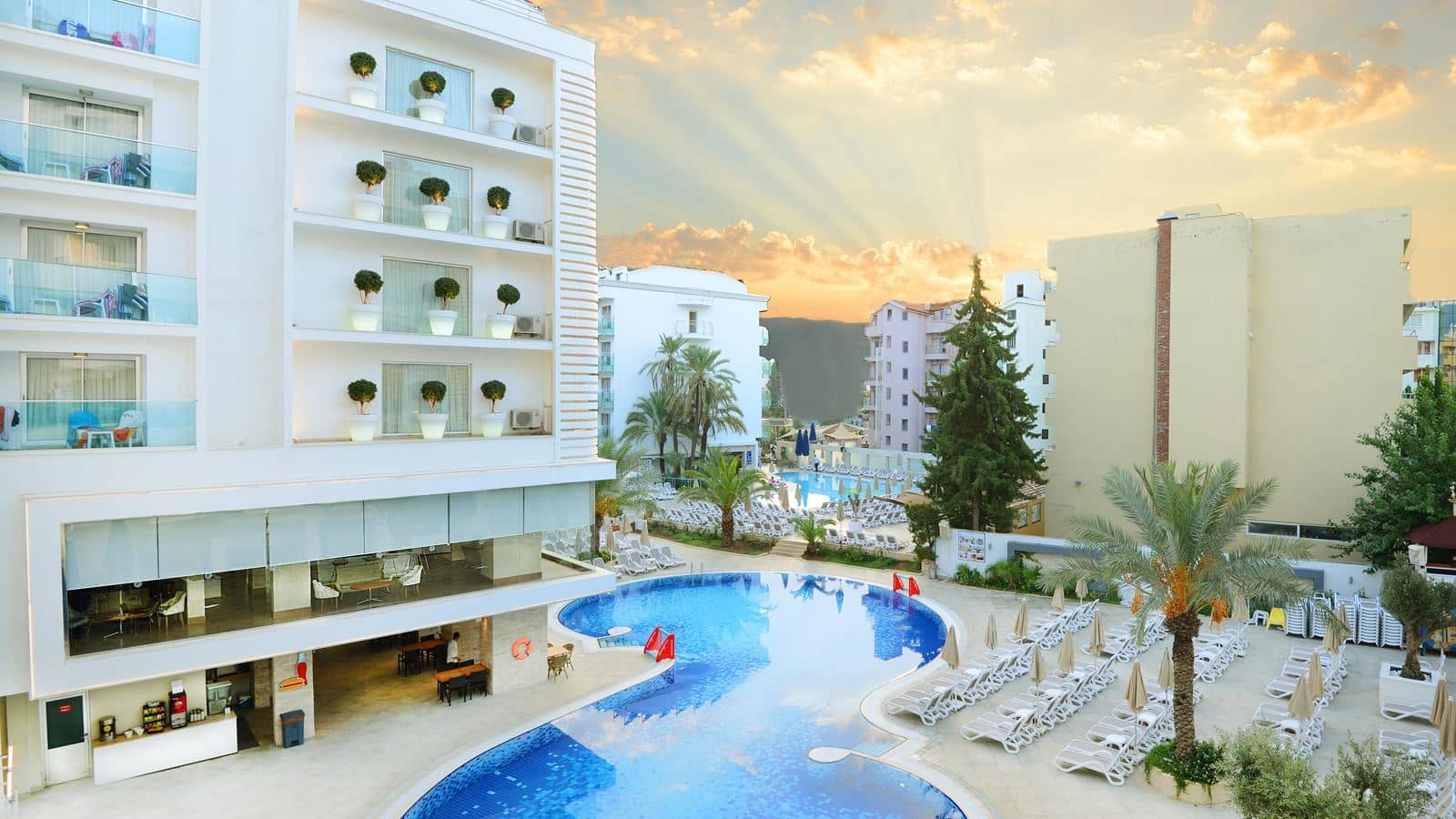 pools-outdoor-pool