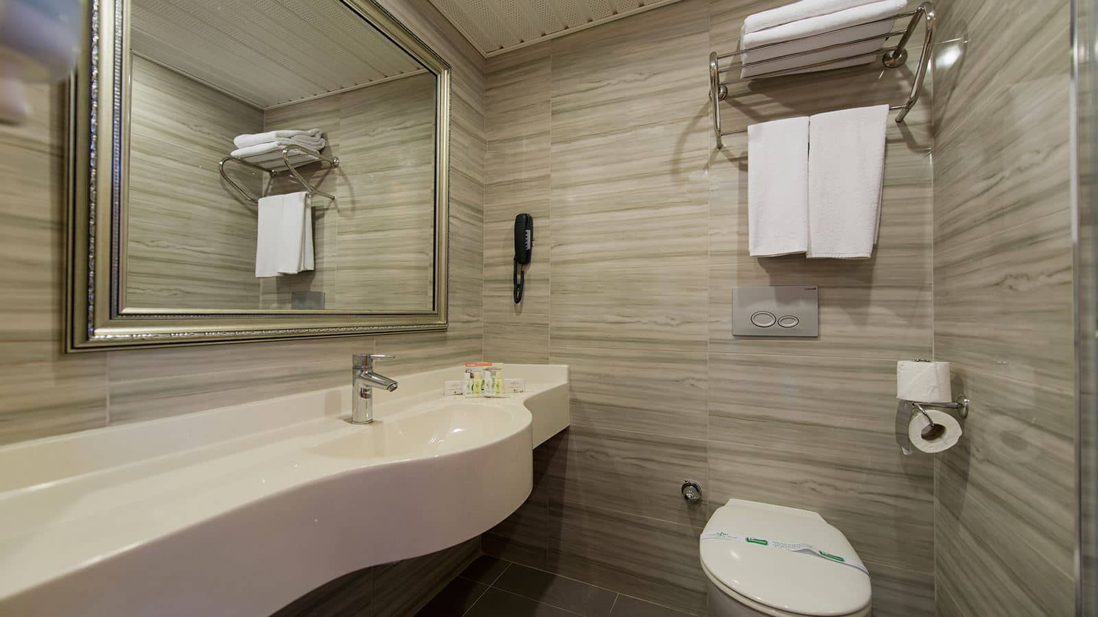 rooms-standard-room
