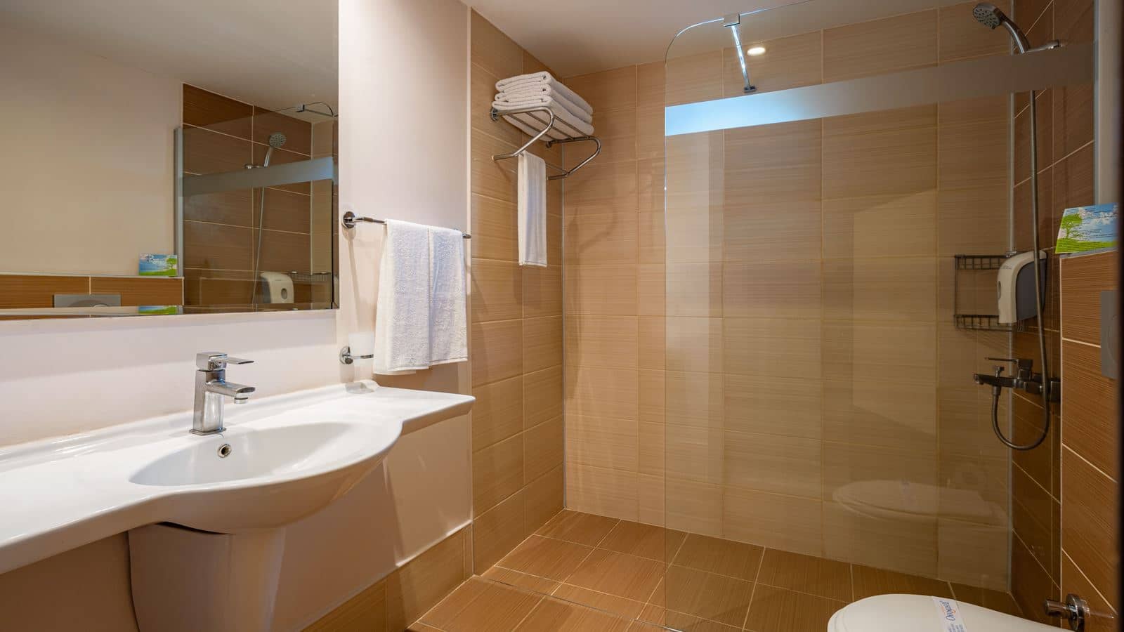 rooms-standard-room