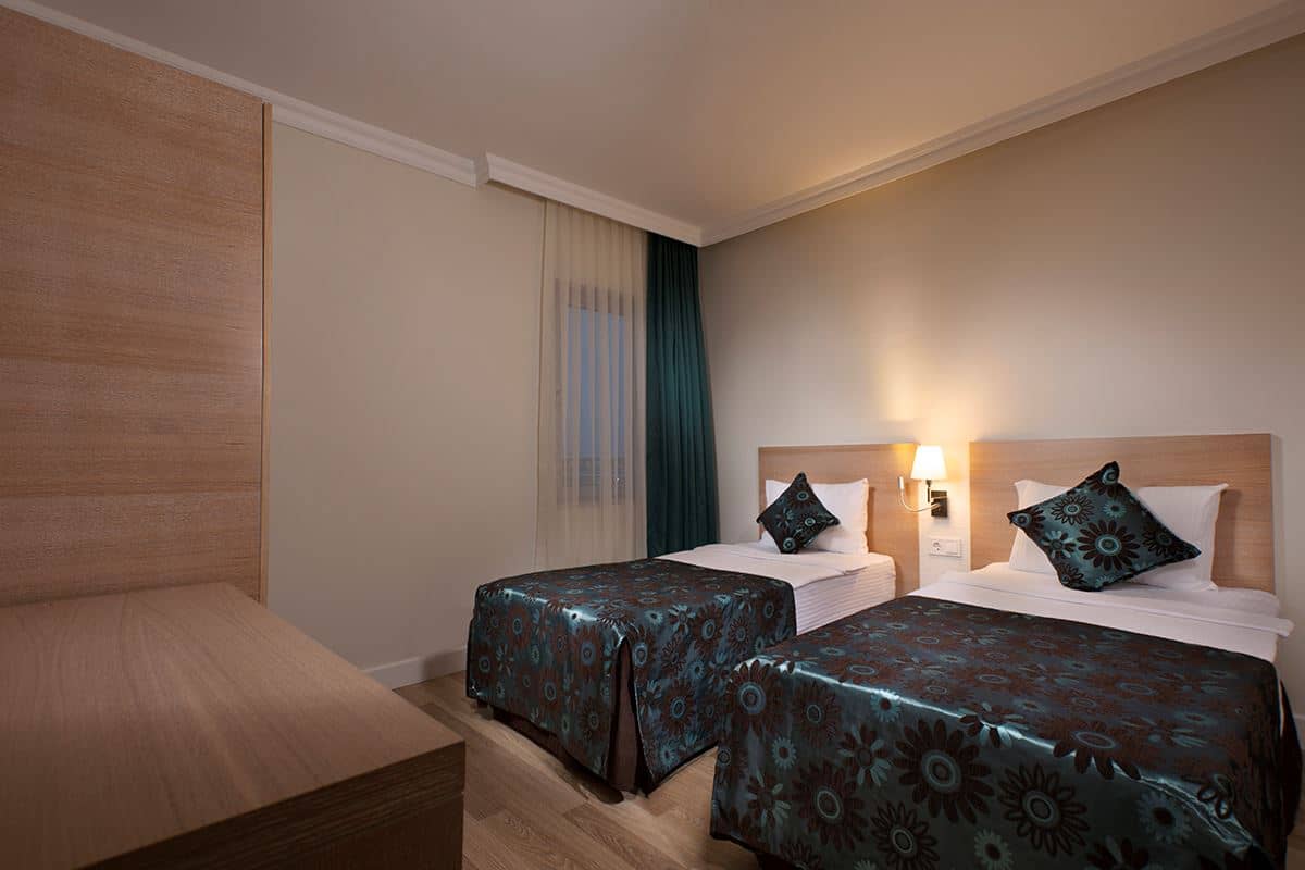 rooms-family-room