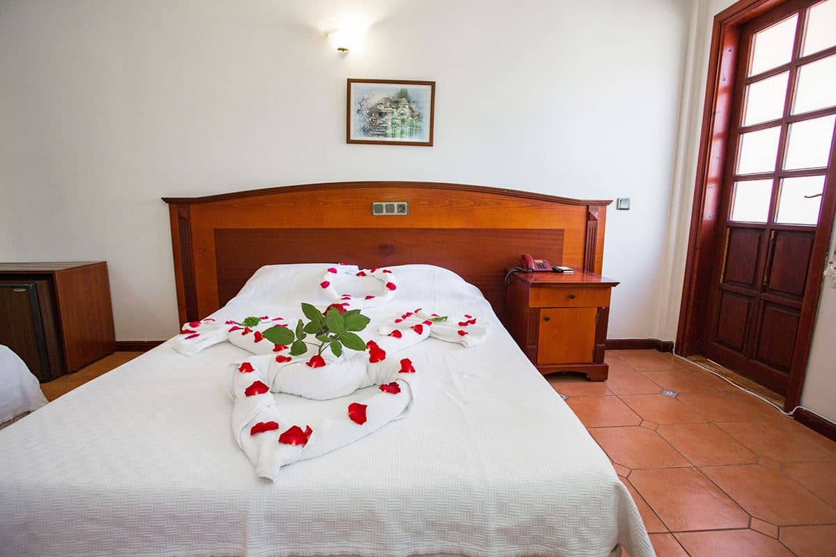rooms-standard-room