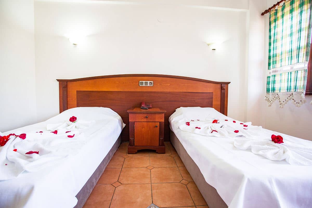 rooms-standard-room